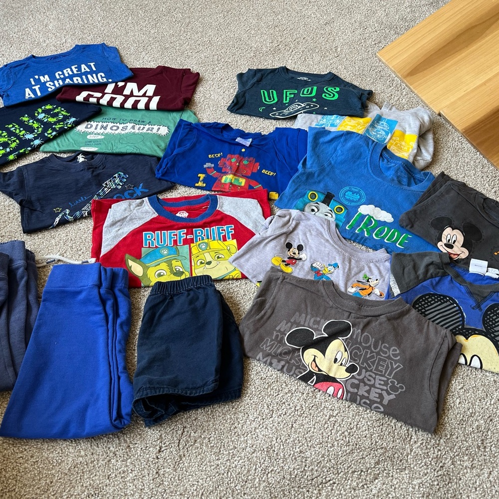 Kids Graphic T-Shirts and Pants Lot